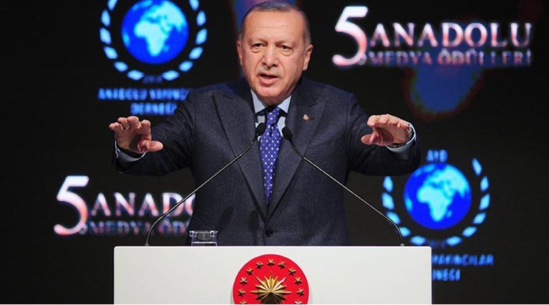 Erdoğan’dan sosyal medya açıklaması: Sokağa çıkamaz hale getirmeliyiz