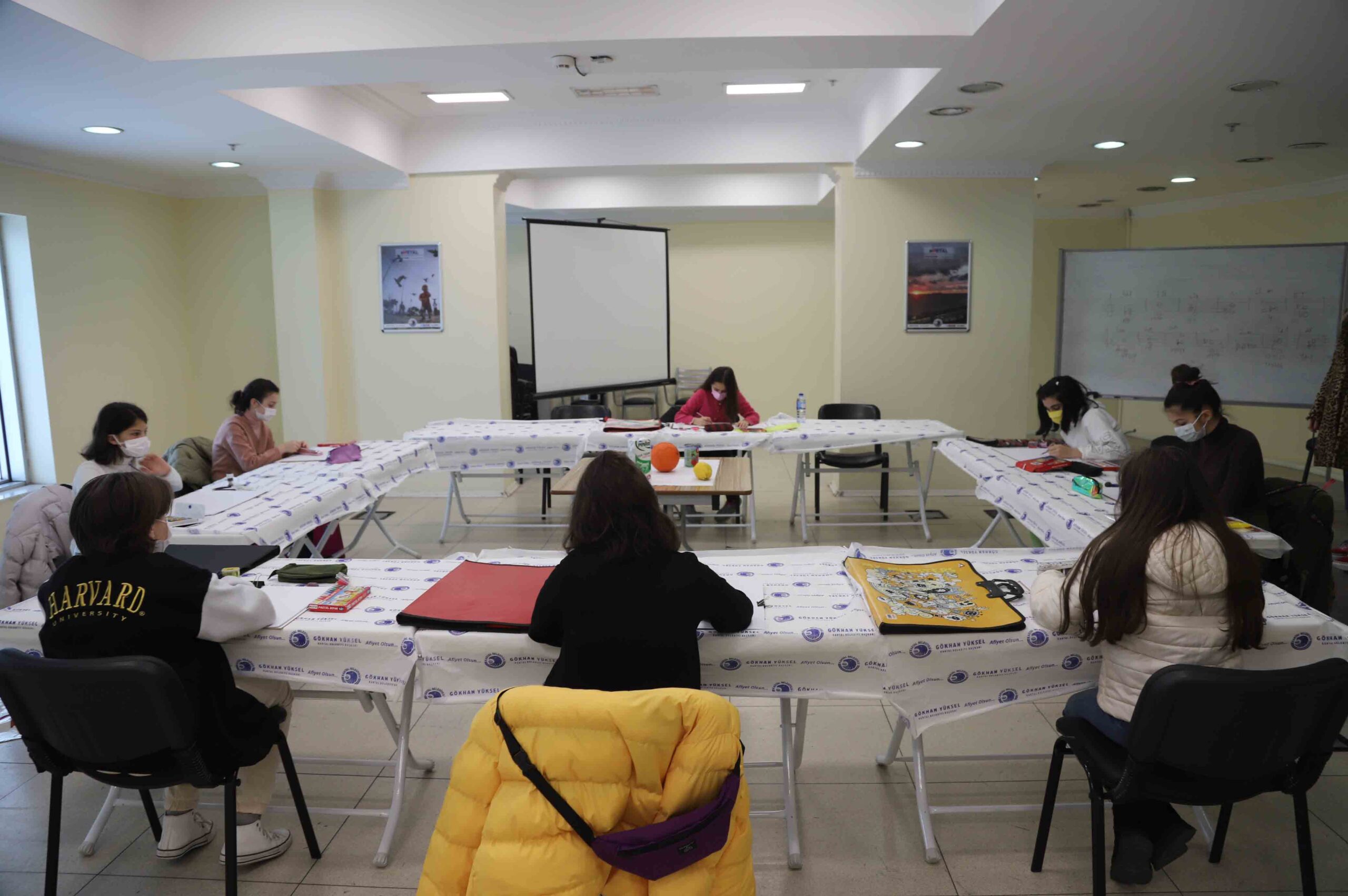 Kartal Belediyesi Sanat Akademisi Resim Bölümü yetenek sınavına yoğun ilgi