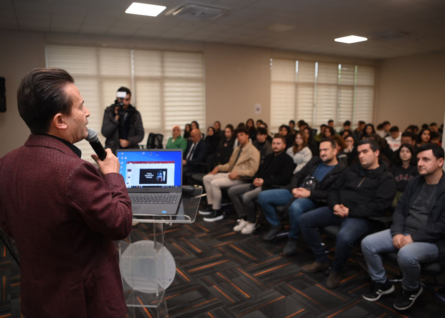 Tuzla’da Metaverse Deneyim Alanı Açıldı