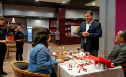 Maltepe Belediyesi, 41 yıldır evli çiftin mutluluğuna ortak oldu