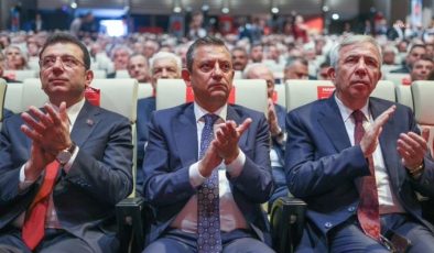 İktidar Yolunda CHP Belediyeciliği Çalıştayı’nın ilk gününü tamamladı