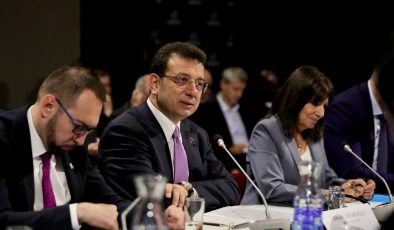 AVRUPA BELEDİYE BAŞKANLARI ZİRVESİ’NDE KONUŞTU