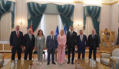 Başkan Gökhan Yüksel, Marmara Belediyeler Birliği Encümen Toplantısı’na Katıldı