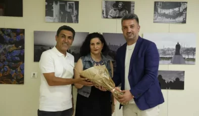 Yeliz Orakoğlu’nun “An’lamak” Adlı Fotoğraf Sergisinin Açılışı Yapıldı