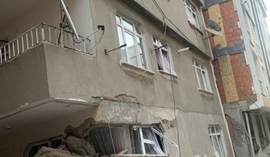 İBB EKİPLERİ BAHÇELİEVLER’DE ÇALIŞMALARINI TAMAMLADI