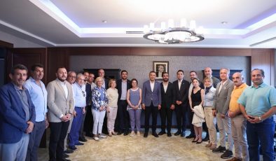 CHP İstanbul İl Başkanı Özgür Çelik’ten Esin Köymen’e ziyaret