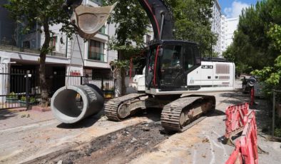 İBB ve Kartal Belediyesi Ekipleri’nden Kartal’da Yağmur Suyu Hattı Çalışması