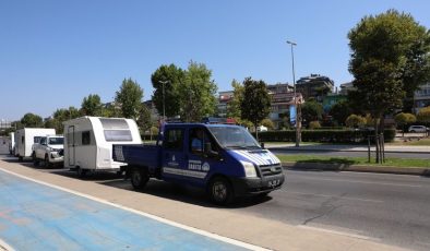 MALTEPE’DE YER İŞGALİ YAPAN KARAVANLAR KALDIRILDI