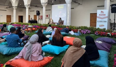 Medrese Davutpaşa’da Perde Açıldı: “Avluda Sinema” Günleri Başladı