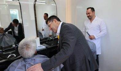 ÇEKMEKÖY BELEDİYESİ’NDEN ANLAMLI HİZMET: MOBİL KUAFÖR YOLLARDA