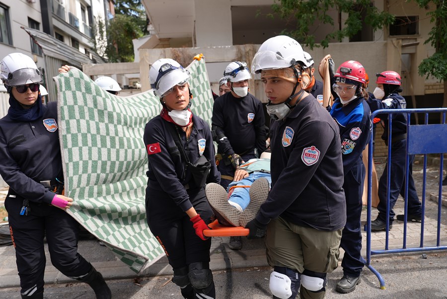 Maltepe’de gerçeğini aratmayan tatbikat