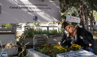 Cemal Şahan, vefatının 7. yıl dönümünde mezarı başında dualarla anıldı