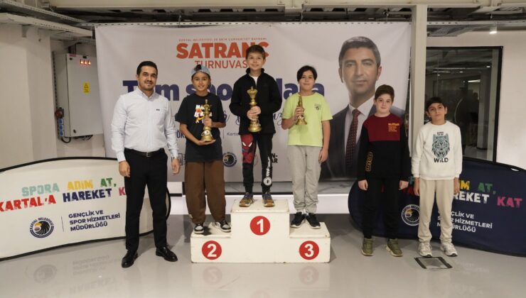 KARTAL’DA CUMHURİYET COŞKUSU SATRANÇ TAHTASINDA BULUŞTU