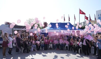 Kartal’da Pembe Balonlar Umut İçin Yükseldi