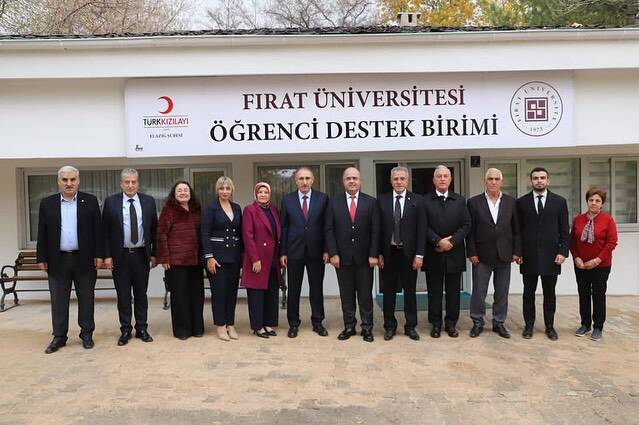 “Çocuklar Üşümesin” Projesine Destek: Rektör Fahrettin Göktaş’tan Ömer İçmeli’ye Plaket